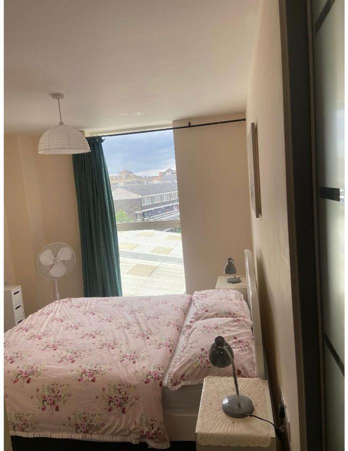 Lovely 2Br Apartment W/ City View London Exterior photo