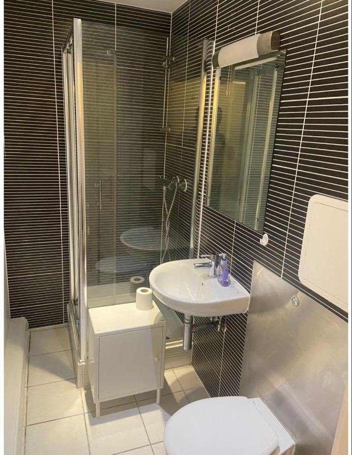 Lovely 2Br Apartment W/ City View London Exterior photo