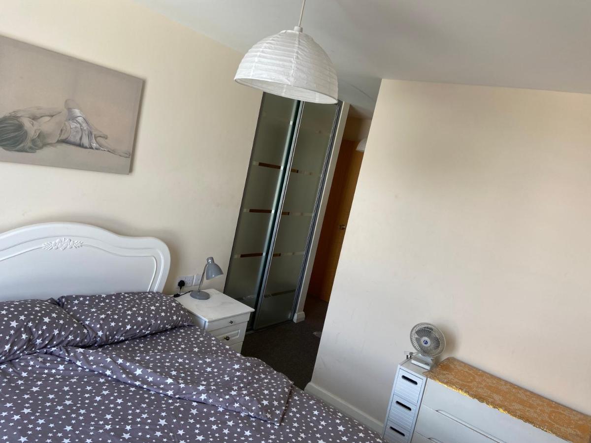 Lovely 2Br Apartment W/ City View London Exterior photo